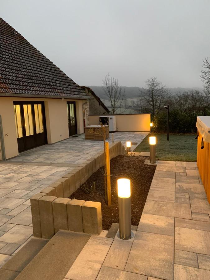 Rouvres-la-Chétive Chez La Rose Luxueuse Cottage Avec Jacuzzi מראה חיצוני תמונה