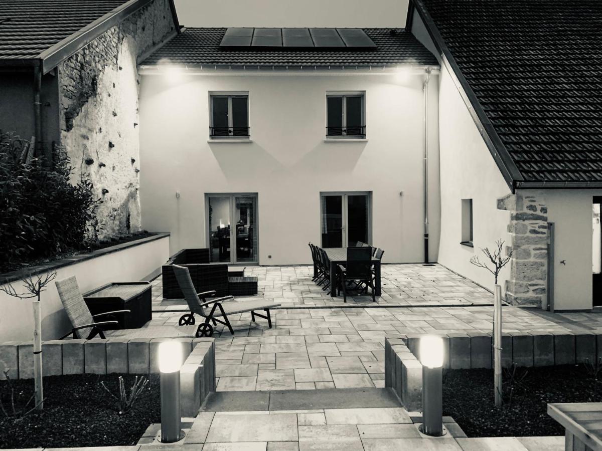 Rouvres-la-Chétive Chez La Rose Luxueuse Cottage Avec Jacuzzi מראה חיצוני תמונה