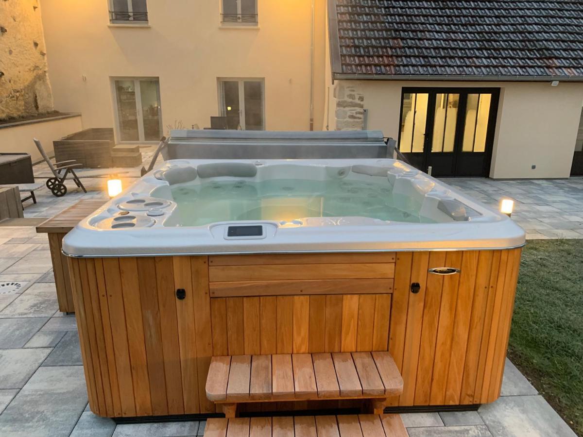 Rouvres-la-Chétive Chez La Rose Luxueuse Cottage Avec Jacuzzi מראה חיצוני תמונה