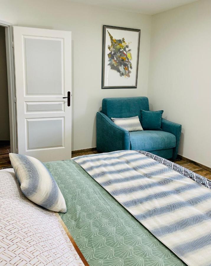 Rouvres-la-Chétive Chez La Rose Luxueuse Cottage Avec Jacuzzi מראה חיצוני תמונה